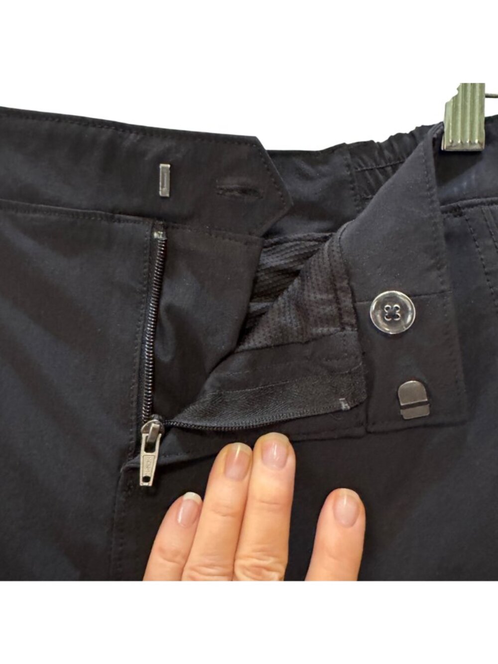 Athleta Black Skort Women's Size 6 Elastic Waist Inside Stretch Shorts Pockets - Picture 9 of 16